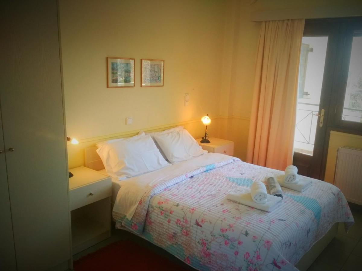 Rent Rooms Alexiou Límni Buitenkant foto