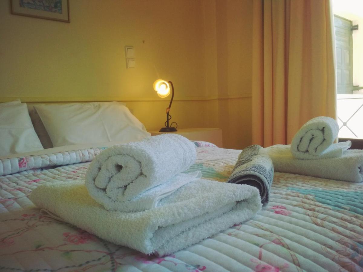 Rent Rooms Alexiou Límni Buitenkant foto